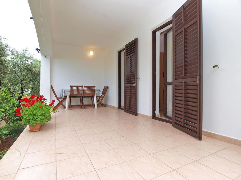 Apartments Milio 1105 Fazana Exterior photo
